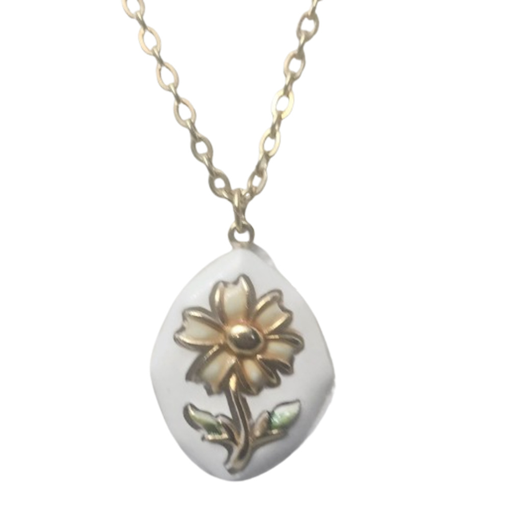 Vtg JJ Jonette Enamel Gold Tone Flower Pendant Necklace